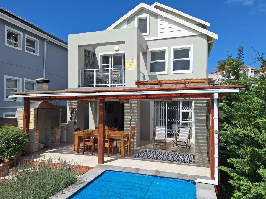 2 Bedroom Property for Sale in Wavecrest Eastern Cape